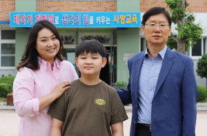 사방초 윤서진 학생, 전국장애인학생체전서 수영 2관왕 차지