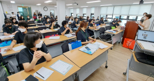 노인복지 궁금할 땐 ‘1533-3535(노인복지콜센터)’ 눌러요