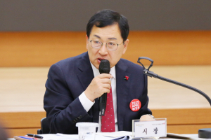 공무원 대상 ‘내년 총선 중립’ 엄정 촉구