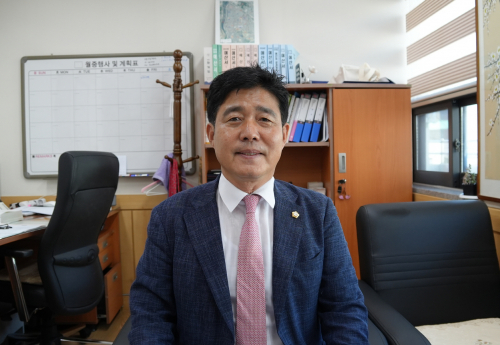 조례 통과로 탄력 받는 경주 반려동물 정책