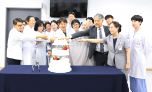 “로봇수술 500례 돌파” 동국대경주병원, 로봇 산부인과 수술 이끌다