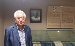 선산과 살고 있는 집마저 대구대학에 기부한 문파 선생