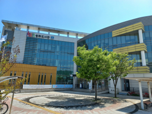 경주 송화도서관 ‘지역 작가의 창’ 전시 운영