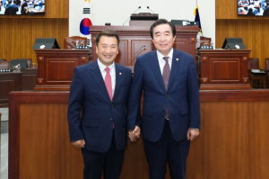 제10대 경주시의회 전반기 의장에 ‘임활’·부의장 ‘최재필’ 선출
