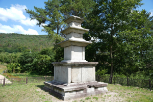 경주보물순례[7] 경주 효현동 삼층석탑